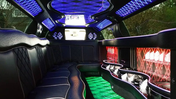 Chrysler 300 Limousine interior for your anniversary