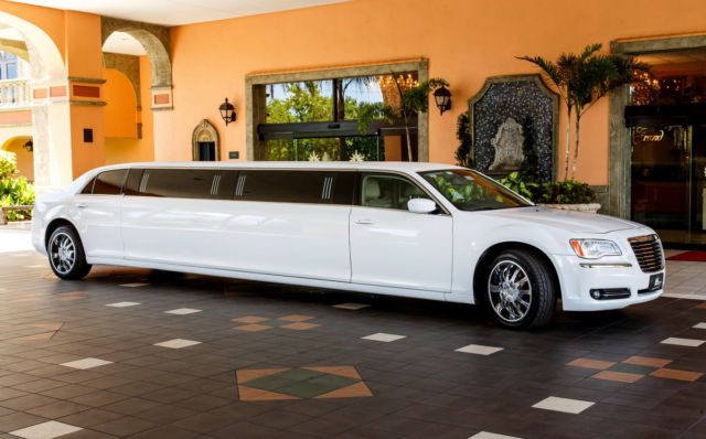 White Limousine for perfect ride home from hospital with newborn 