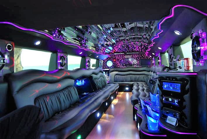 Hummer Limousine interior for QUINCEAÑERAS
