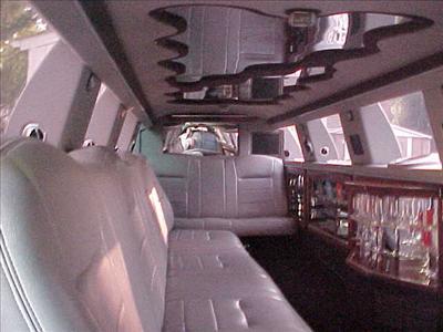 Lincoln MKT interior